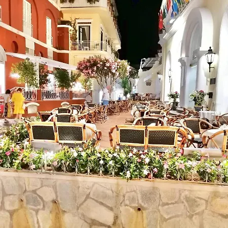 Camerelle 7, Domus Letteraria Apartmán Capri