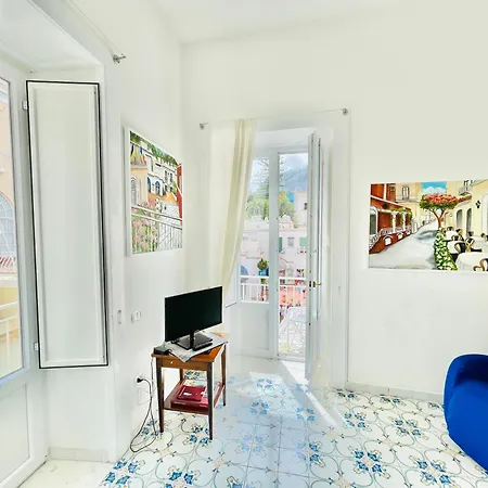 Camerelle 7, Domus Letteraria Apartmán *