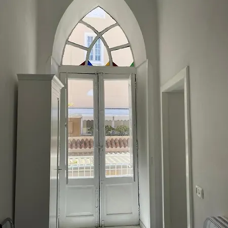 Apartament Camerelle 7, Domus Letteraria